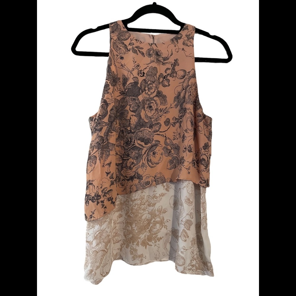 NWOT Bailey 44 top